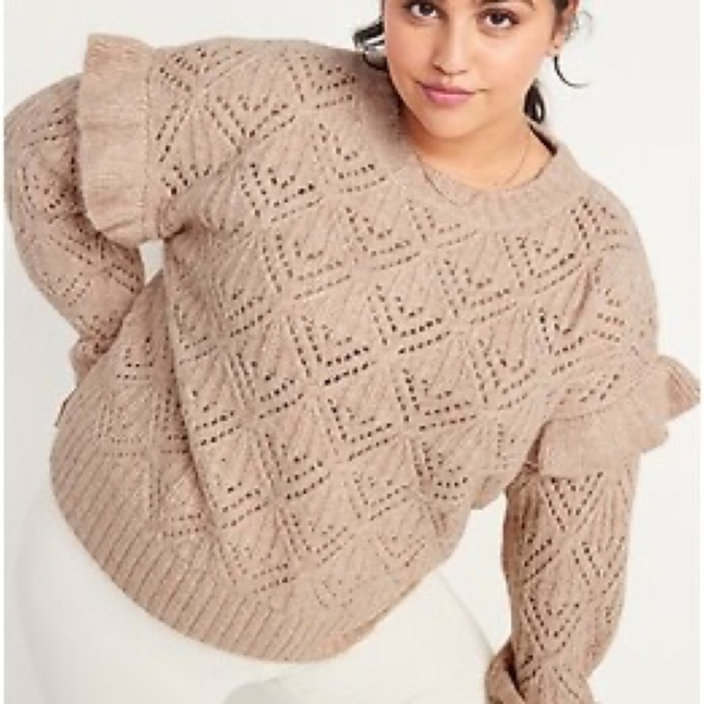 NWOT✨Old Navy Women's Black Textured Crew Neck Sweater - Picture 8 of 8